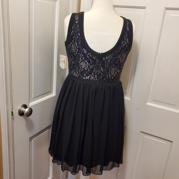 NWT ECI New York Black/Silver Cocktail Dress Size 14 Missy Retail $64.00 - Picture 4 of 13